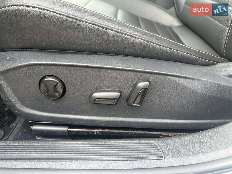 Седан Volkswagen Jetta 2020 в Львові фото 9 Седан Volkswagen Jetta 2020 в Львові