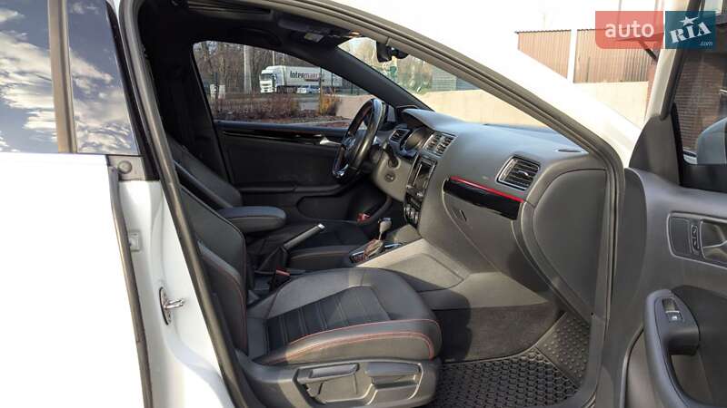 Седан Volkswagen Jetta 2017 в Харкові фото 24 Седан Volkswagen Jetta 2017 в Харкові