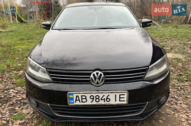 Седан Volkswagen Jetta 2010 в Літині