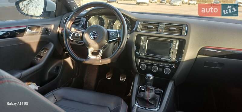 Седан Volkswagen Jetta 2017 в Запоріжжі фото 16 Седан Volkswagen Jetta 2017 в Запоріжжі
