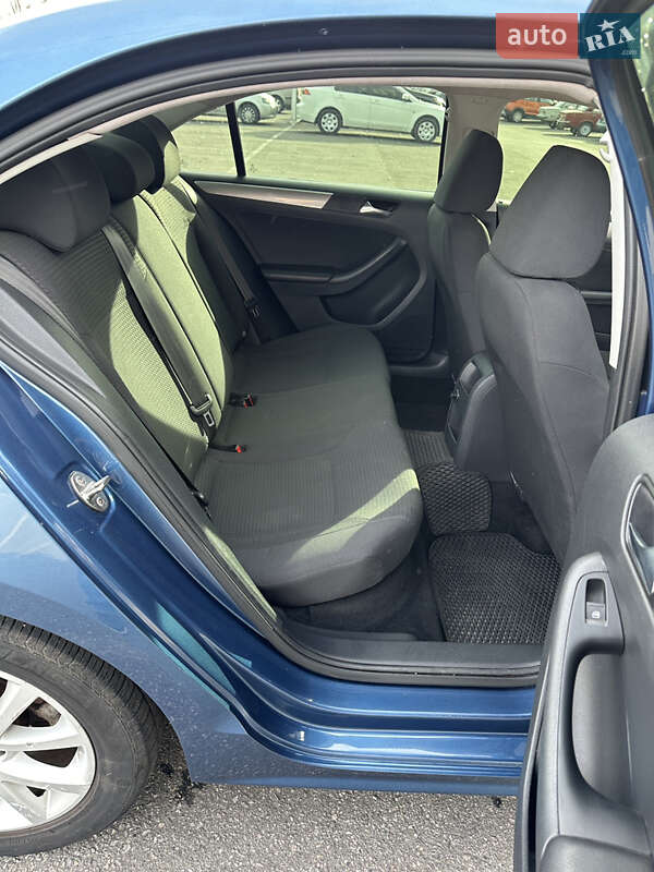 Седан Volkswagen Jetta 2015 в Дніпрі фото 8 Седан Volkswagen Jetta 2015 в Дніпрі