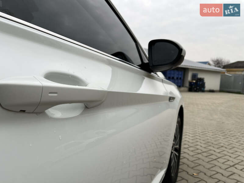 Седан Volkswagen Jetta 2018 в Ужгороді фото 18 Седан Volkswagen Jetta 2018 в Ужгороді