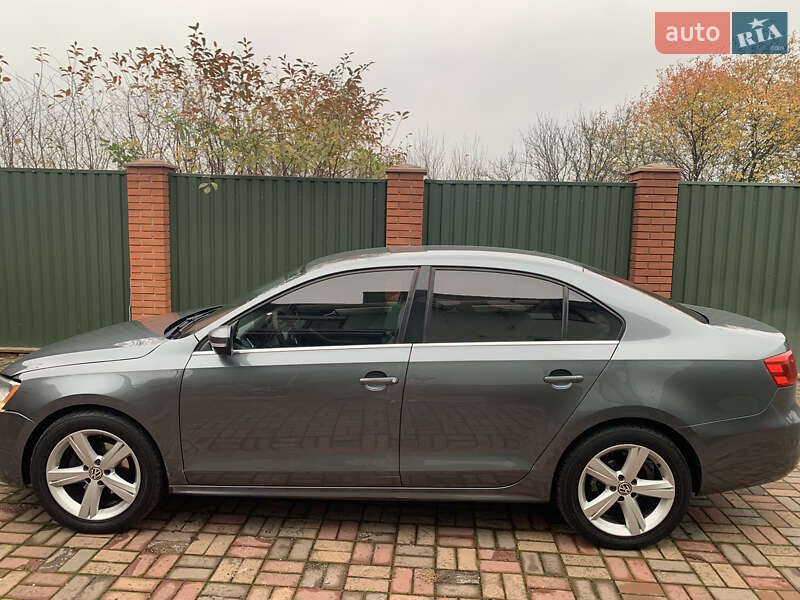 Седан Volkswagen Jetta 2012 в Киеве