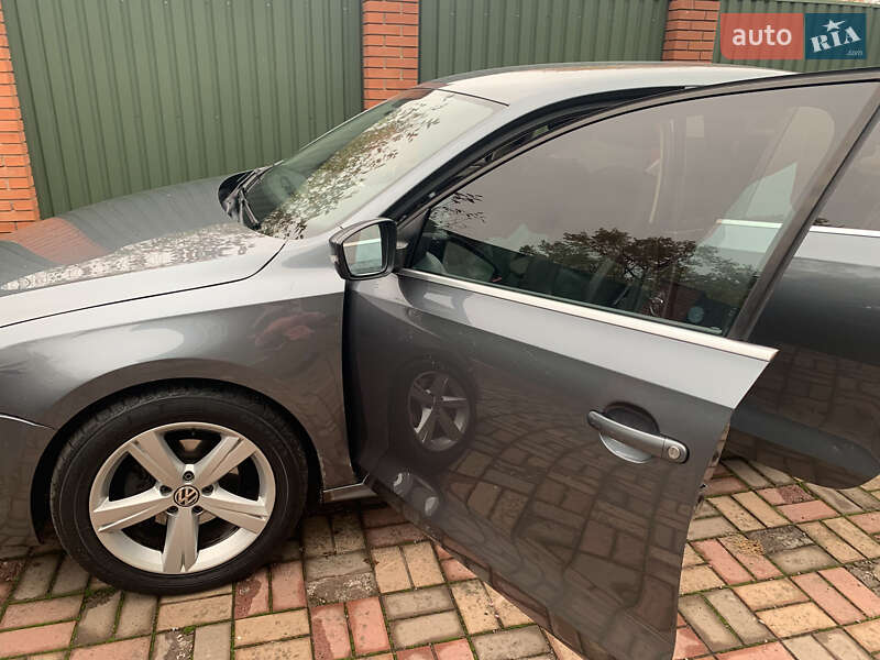 Седан Volkswagen Jetta 2012 в Киеве