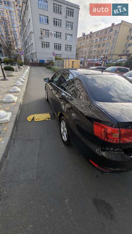 Седан Volkswagen Jetta 2013 в Одессе фото 6 Седан Volkswagen Jetta 2013 в Одессе