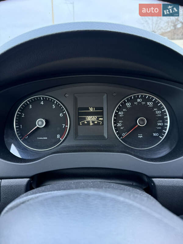 Седан Volkswagen Jetta 2011 в Киеве фото 12 Седан Volkswagen Jetta 2011 в Киеве