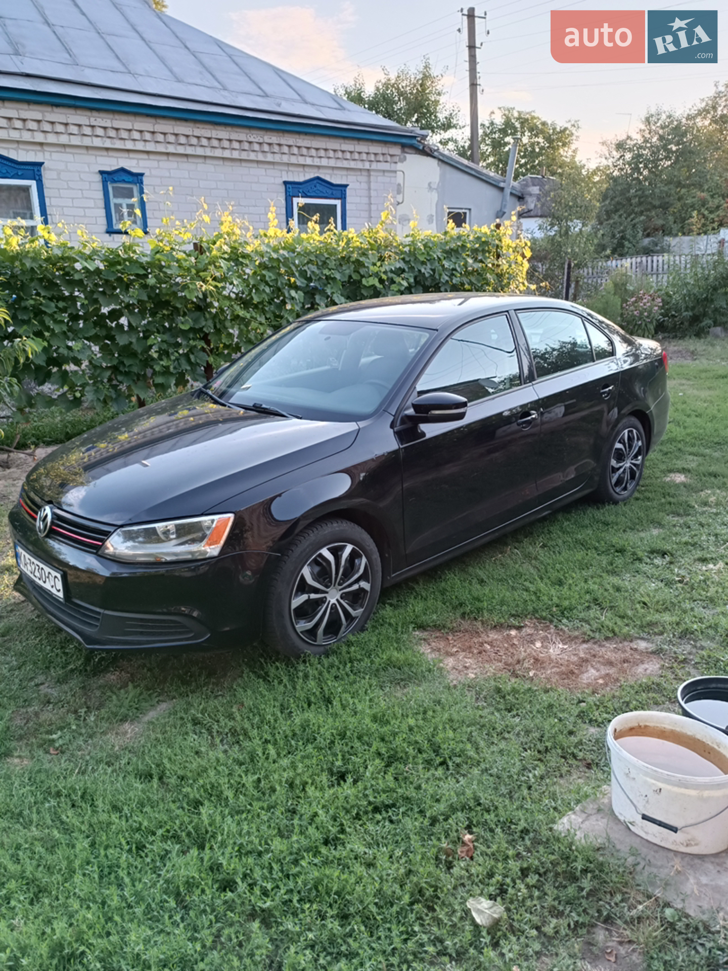 2011 Volkswagen Jetta - мініатюра 2