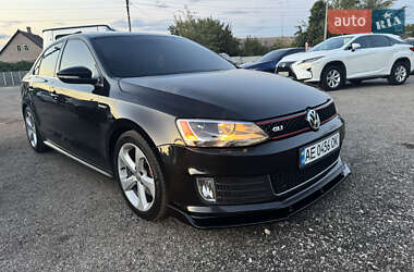 Седан Volkswagen Jetta 2014 в Дніпрі