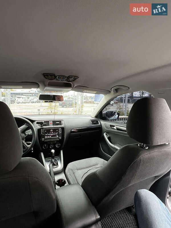 Седан Volkswagen Jetta 2012 в Вінниці