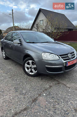 Седан Volkswagen Jetta 2008 в Ахтырке
