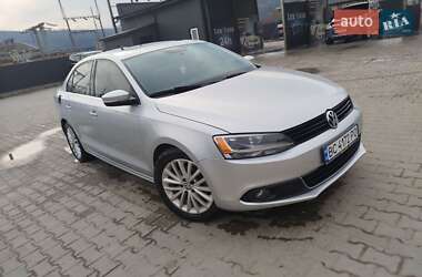 Седан Volkswagen Jetta 2014 в Львове
