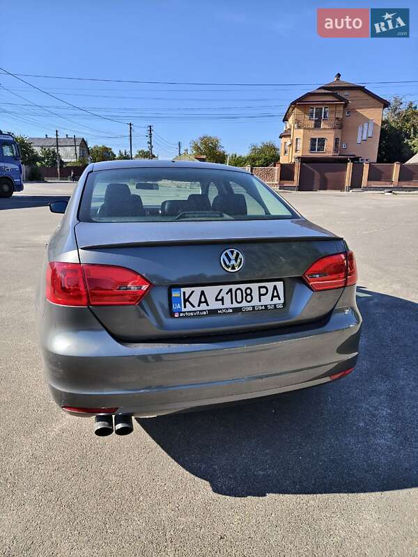 Седан Volkswagen Jetta 2012 в Киеве фото 5 Седан Volkswagen Jetta 2012 в Киеве