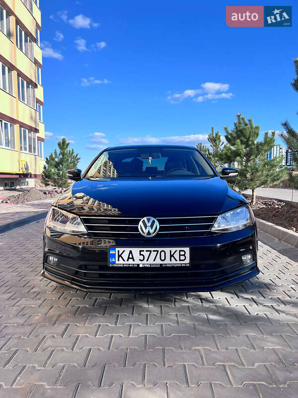 Седан Volkswagen Jetta 2017 в Софиевской Борщаговке