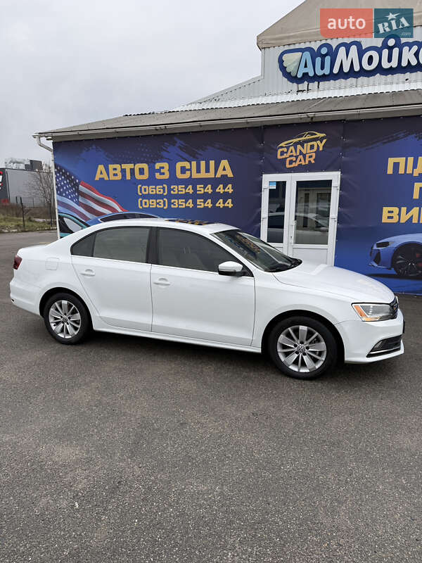 Седан Volkswagen Jetta 2016 в Києві