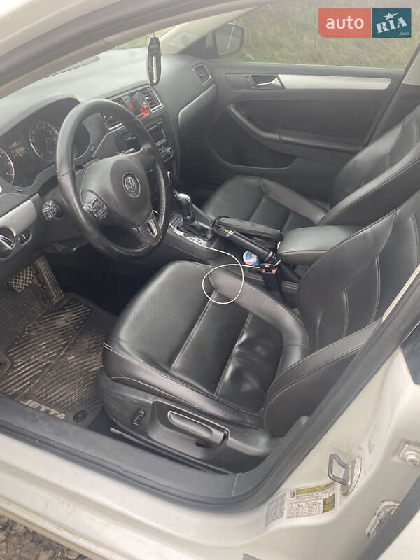 Седан Volkswagen Jetta 2012 в Виннице