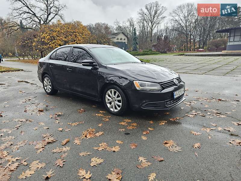 Седан Volkswagen Jetta 2013 в Киеве