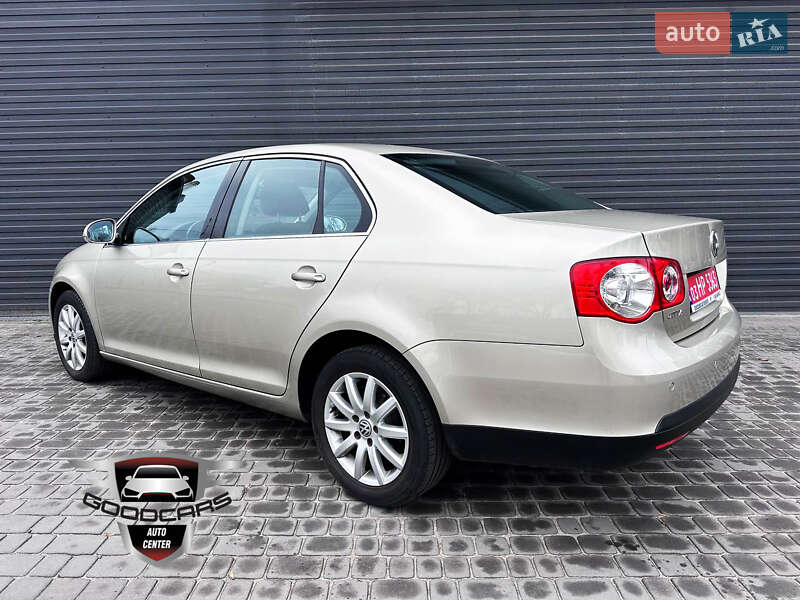 Седан Volkswagen Jetta 2006 в Каменском фото 2 Седан Volkswagen Jetta 2006 в Каменском