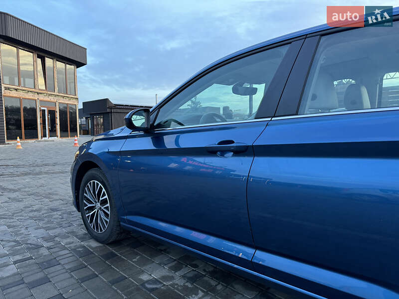 Седан Volkswagen Jetta 2020 в Кропивницком