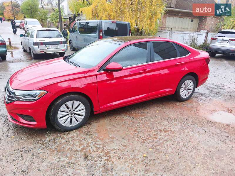 Седан Volkswagen Jetta 2019 в Чернигове