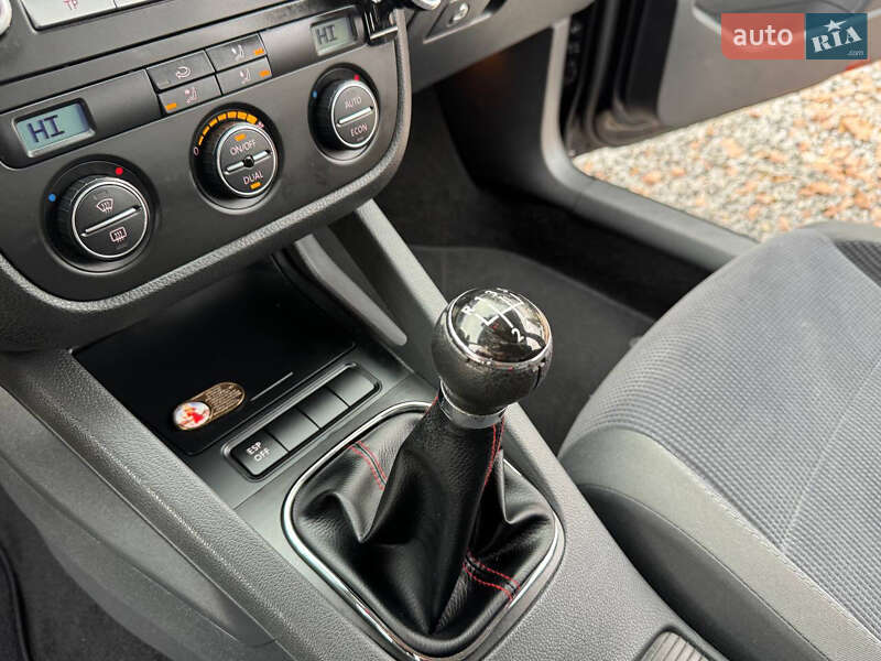 Седан Volkswagen Jetta 2007 в Дрогобыче