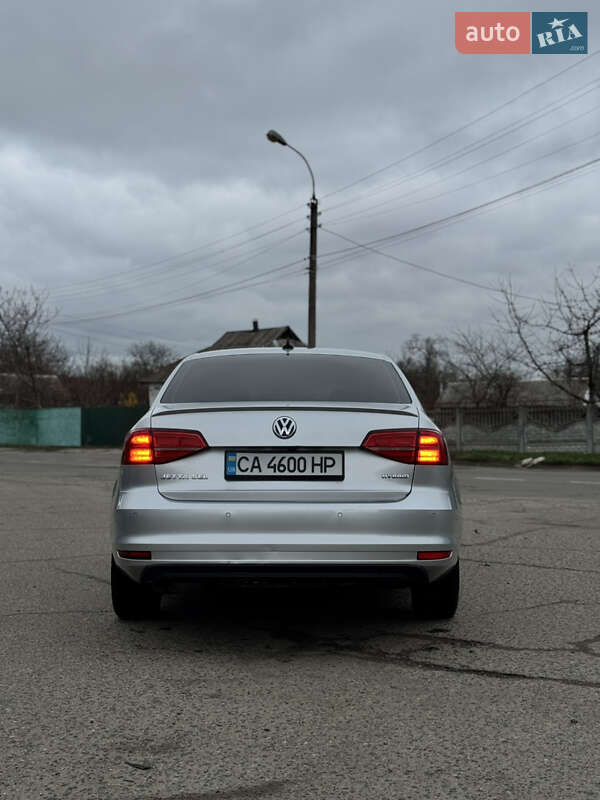 Седан Volkswagen Jetta 2016 в Звенигородке
