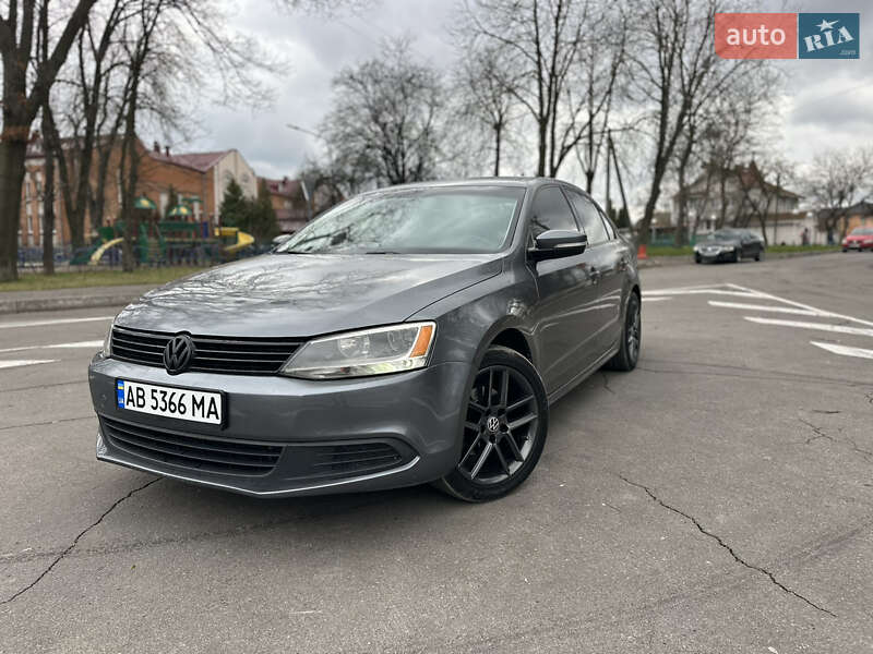 Седан Volkswagen Jetta 2014 в Вінниці