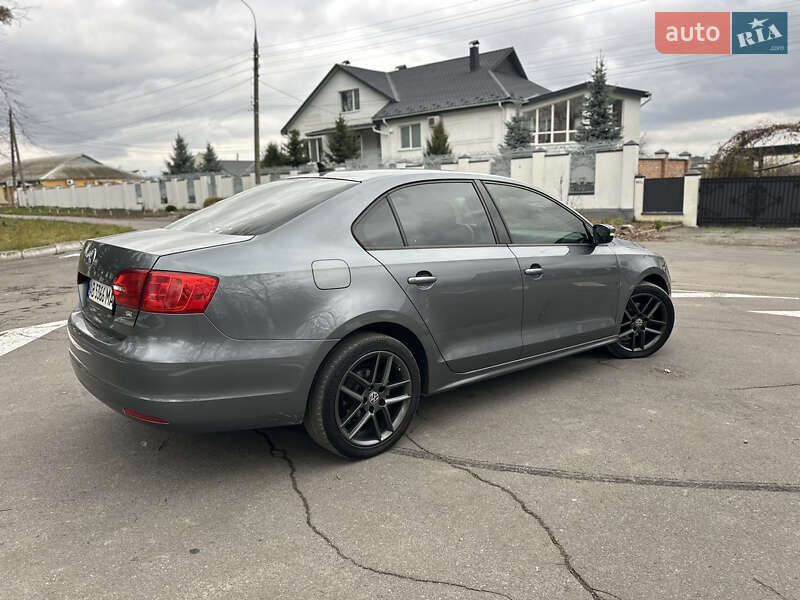 Седан Volkswagen Jetta 2014 в Вінниці