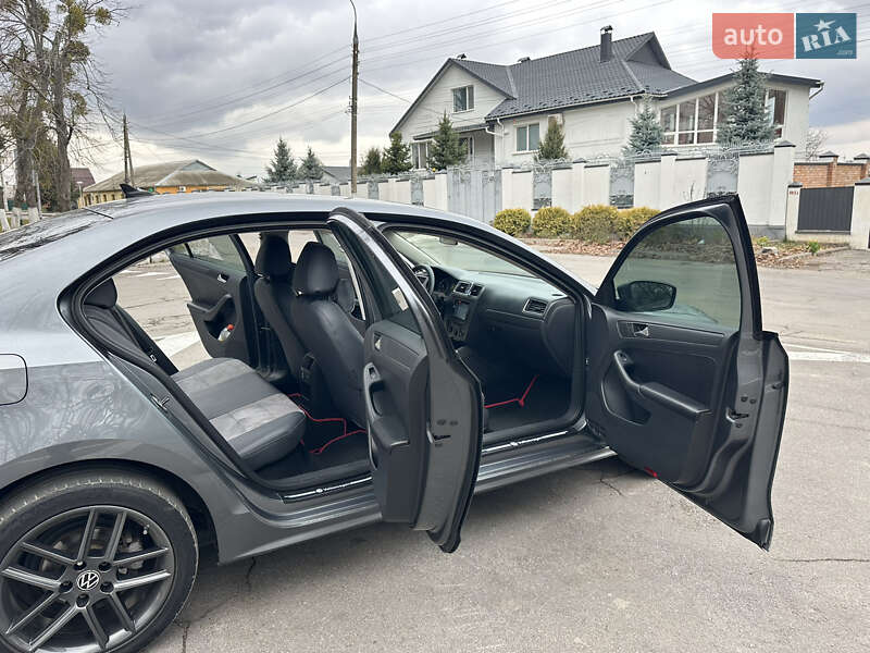 Седан Volkswagen Jetta 2014 в Вінниці