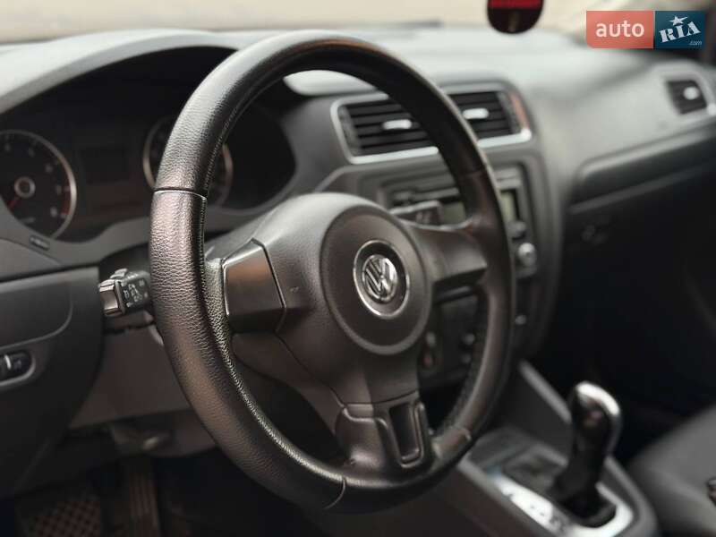 Седан Volkswagen Jetta 2013 в Николаеве фото 20 Седан Volkswagen Jetta 2013 в Николаеве