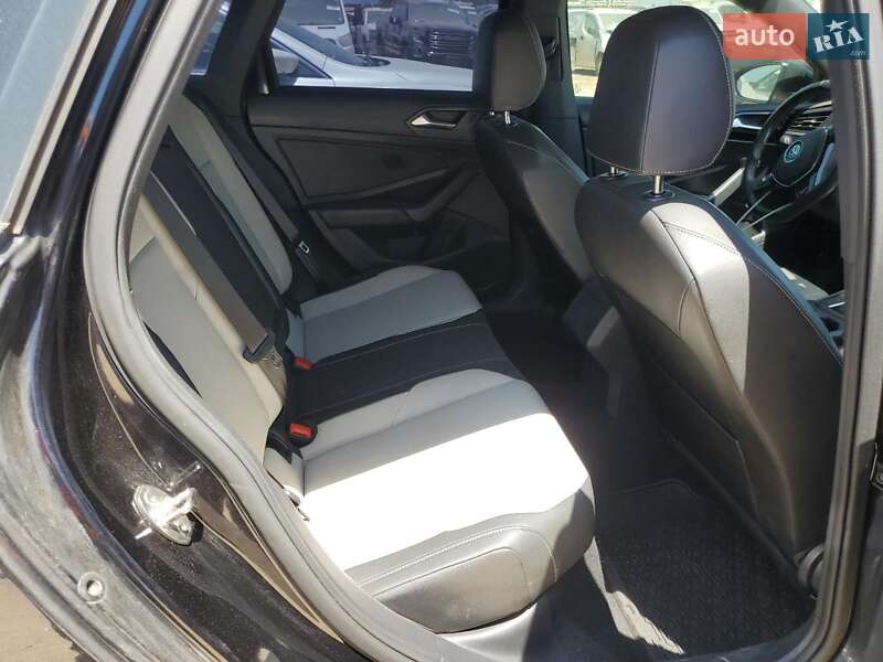 Седан Volkswagen Jetta 2018 в Львове