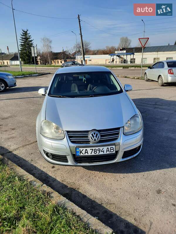 Седан Volkswagen Jetta 2008 в Киеве