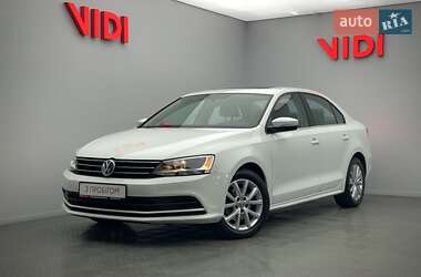 Седан Volkswagen Jetta 2016 в Киеве