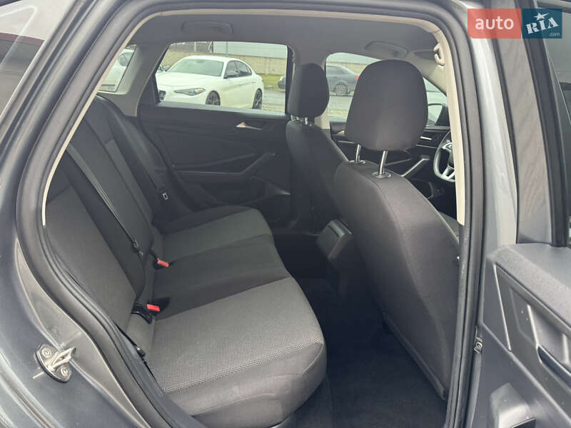 Седан Volkswagen Jetta 2018 в Луцке