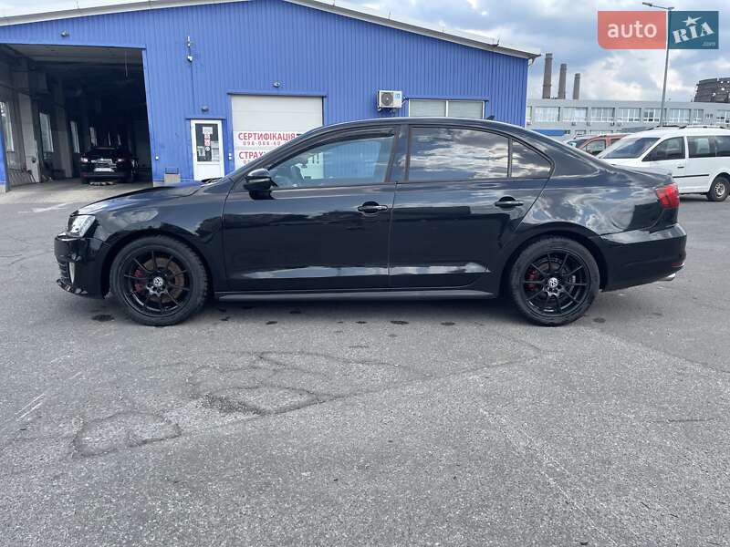 Седан Volkswagen Jetta 2015 в Киеве фото 6 Седан Volkswagen Jetta 2015 в Киеве