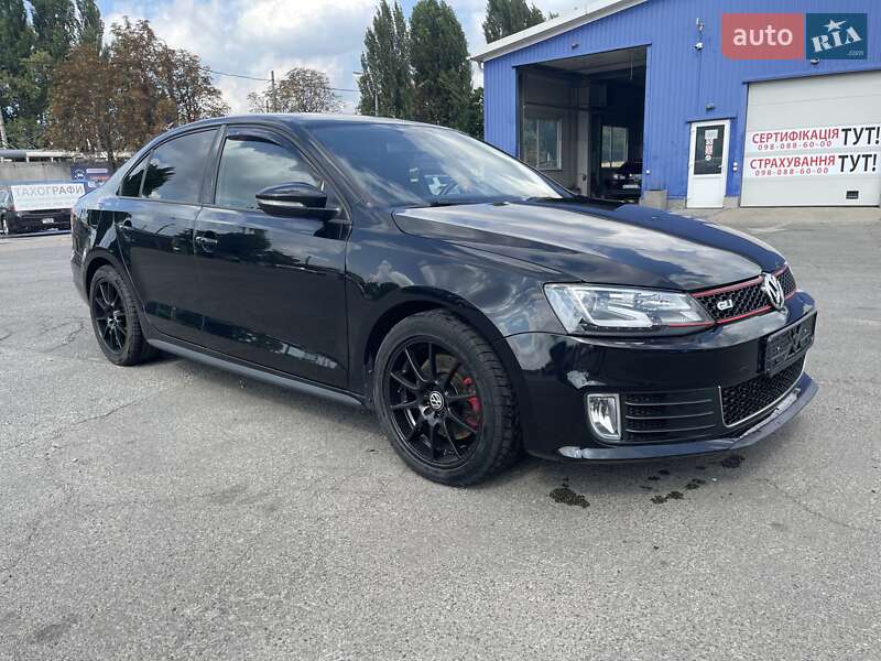 Седан Volkswagen Jetta 2015 в Киеве фото 26 Седан Volkswagen Jetta 2015 в Киеве