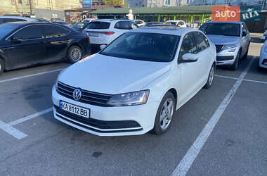 Седан Volkswagen Jetta 2017 в Києві