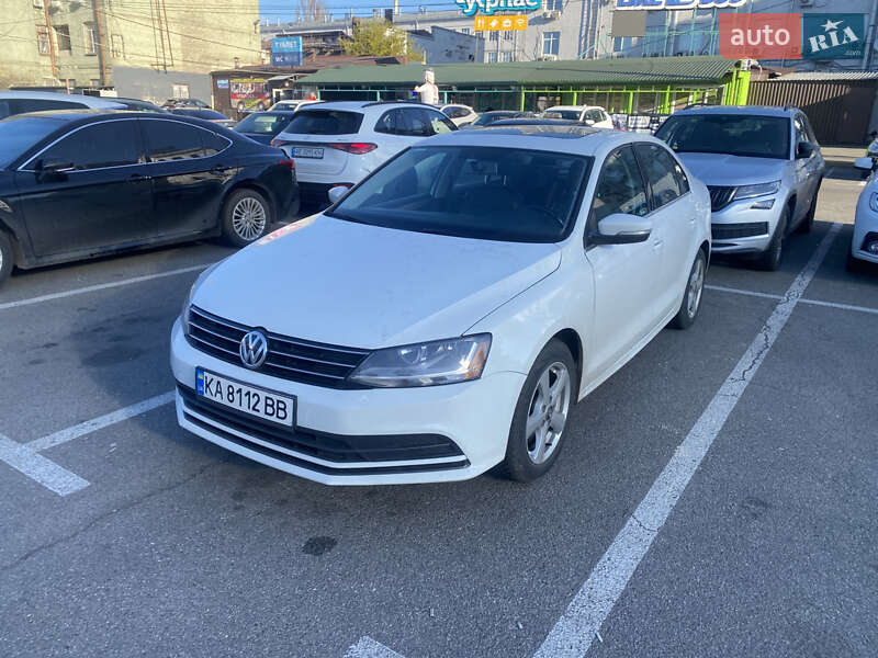 Седан Volkswagen Jetta 2017 в Киеве