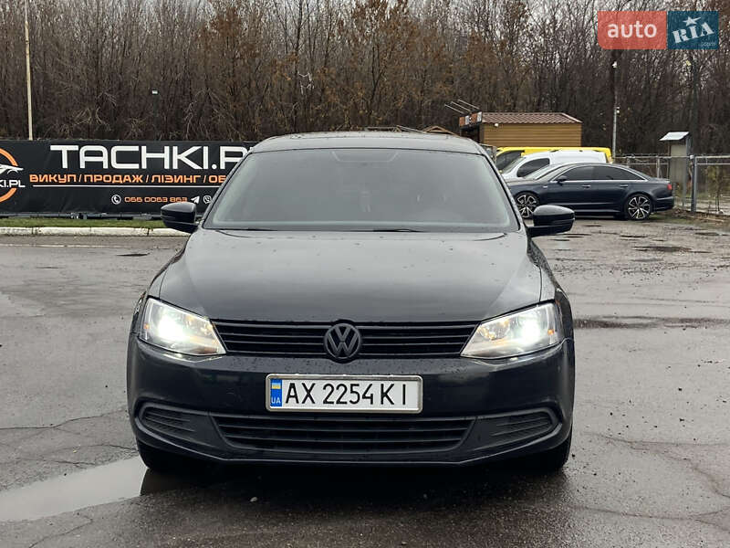 Седан Volkswagen Jetta 2013 в Полтаве