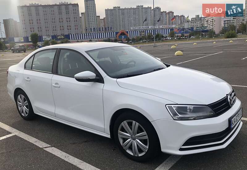 Седан Volkswagen Jetta 2016 в Киеве фото Седан Volkswagen Jetta 2016 в Киеве
