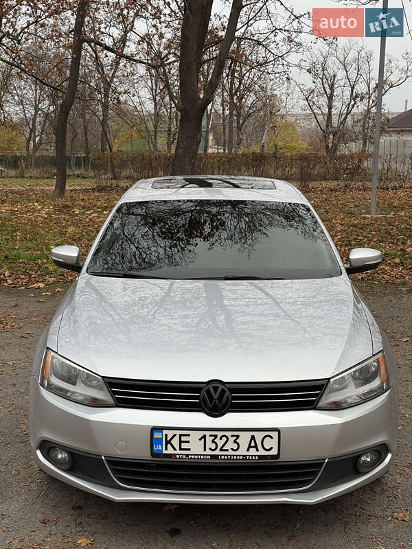 Седан Volkswagen Jetta 2011 в Кривом Роге фото 8 Седан Volkswagen Jetta 2011 в Кривом Роге
