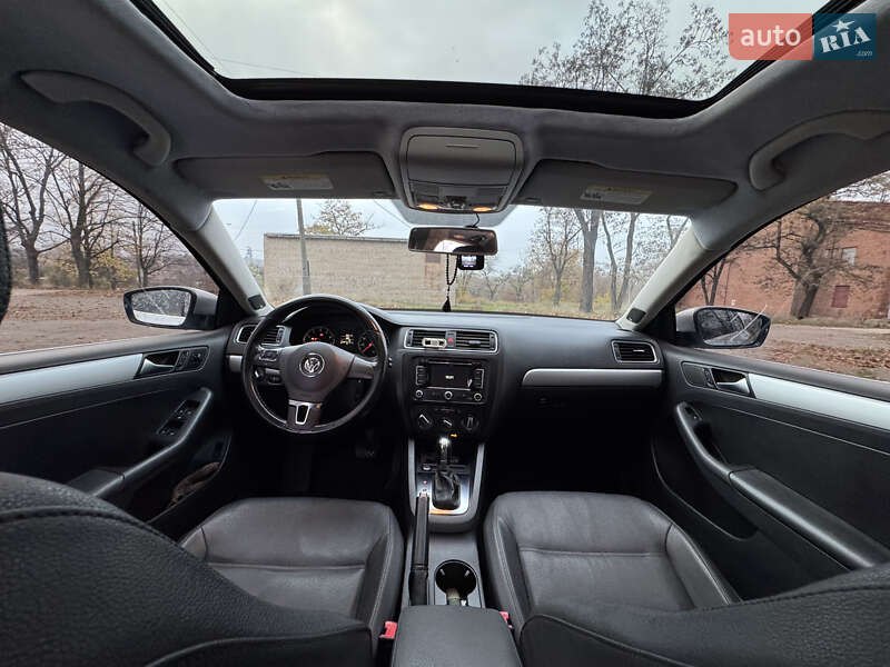 Седан Volkswagen Jetta 2011 в Кривом Роге фото 21 Седан Volkswagen Jetta 2011 в Кривом Роге