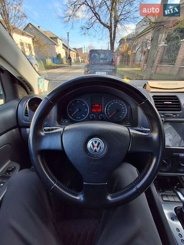 Седан Volkswagen Jetta 2007 в Вишкові