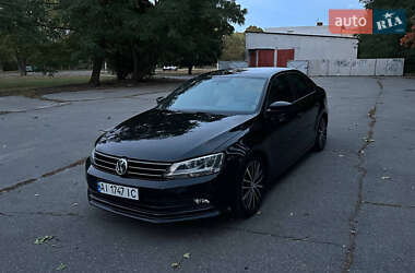 Седан Volkswagen Jetta 2015 в Киеве