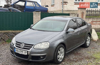 Седан Volkswagen Jetta 2008 в Тростянце