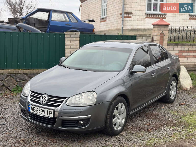 Седан Volkswagen Jetta 2008 в Тростянце фото Седан Volkswagen Jetta 2008 в Тростянце