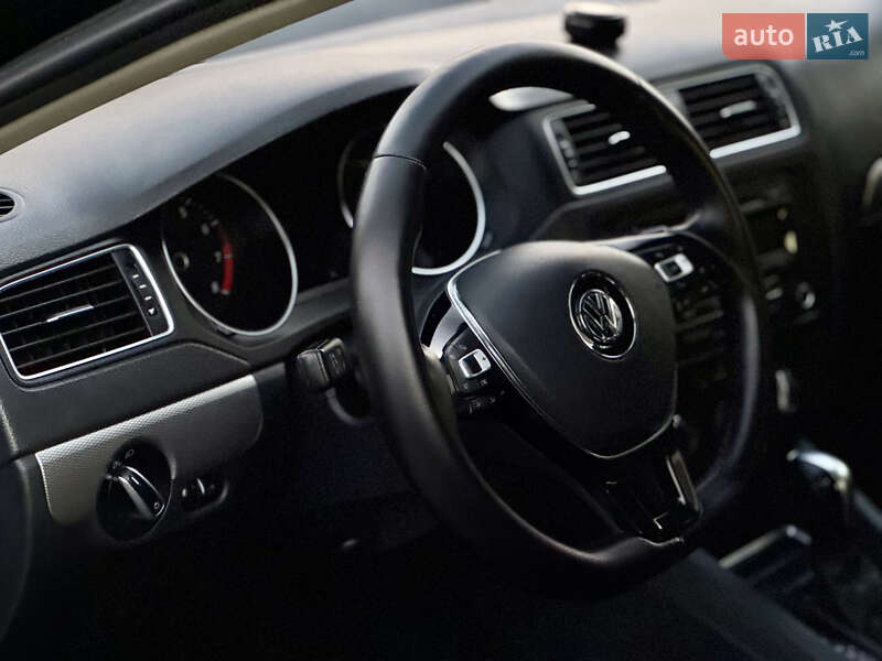 Седан Volkswagen Jetta 2015 в Староконстантинове фото 17 Седан Volkswagen Jetta 2015 в Староконстантинове
