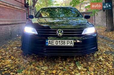 Седан Volkswagen Jetta 2016 в Днепре