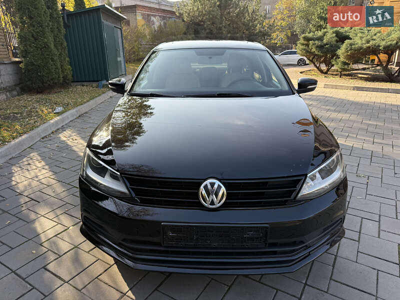 Седан Volkswagen Jetta 2016 в Запорожье