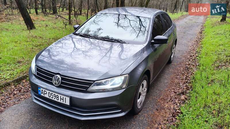 Седан Volkswagen Jetta 2015 в Запоріжжі