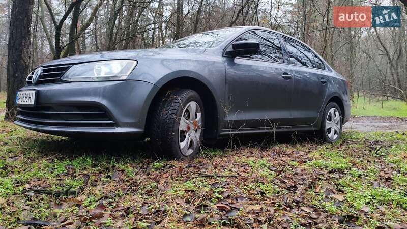 Седан Volkswagen Jetta 2015 в Запоріжжі